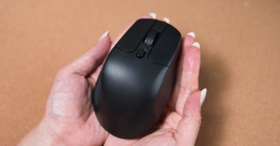 인체 공학을 첨가한(?) 가성비 좋은 유무선 경량~ 키크론 M6 무선 마우스!